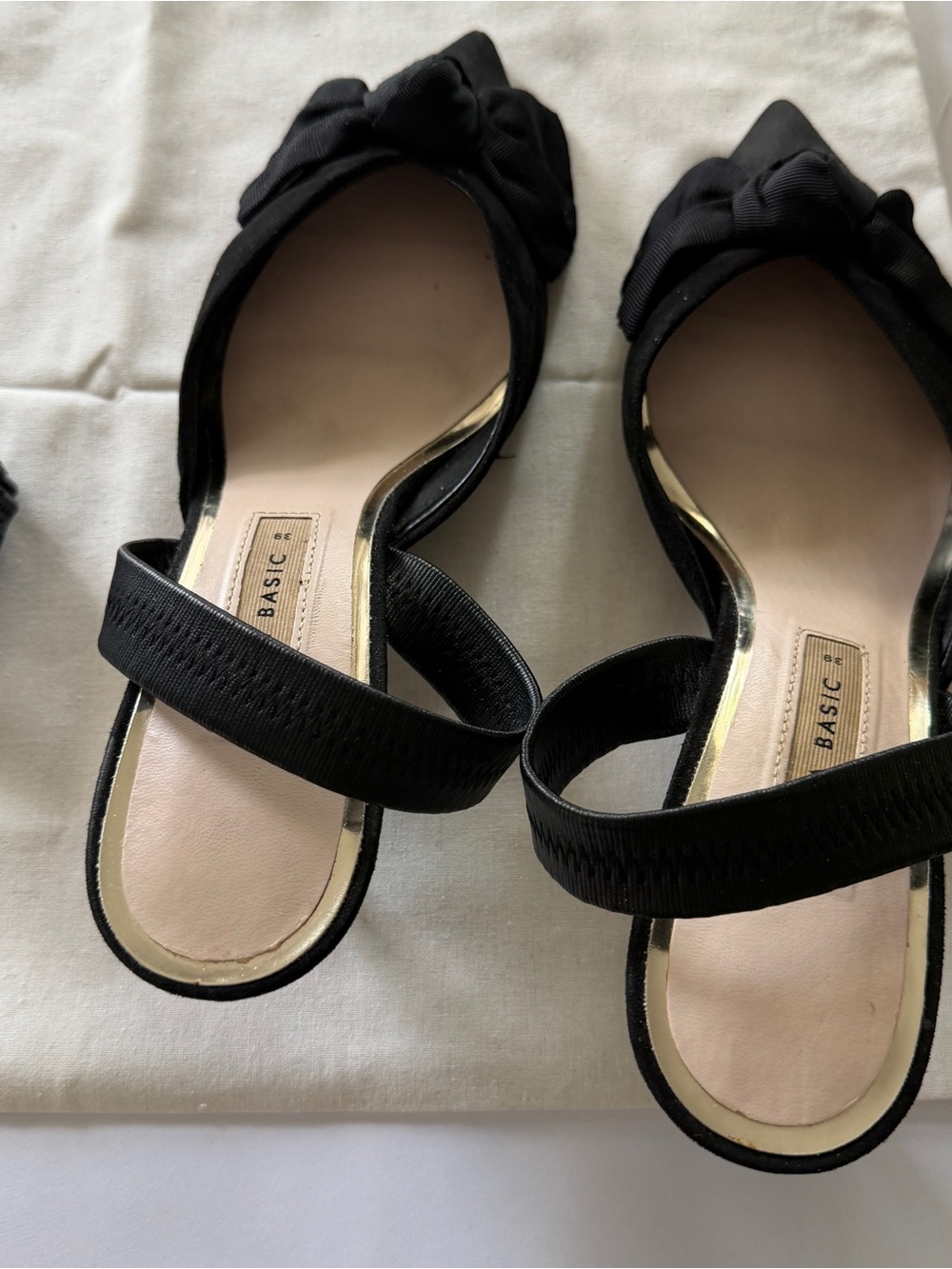 Zara Basic Black Slingback Pumps Bow Pointed Toe EU 39 US 8 - Picture 5 of 10